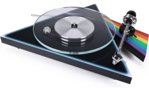 Dark side of the moon turntable